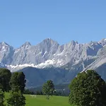 Haus Lossie Schladming